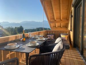 Wiese I Sauna I Berg-Seeblick I Natur I Parken