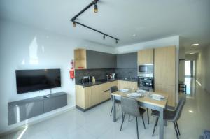 Charming, Modern apartment GLUB1-2