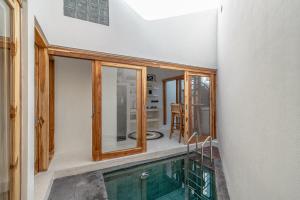 Casa Solera - Stylish Retreat 2 Bedrooms Villa in Babakan