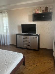 Треф 3 комнаты на Таирова