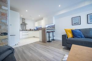 2-Bed I Converted Malt House I Rare Find I Parking