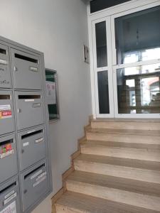 Ensoleillé avec terrasse près de la gare, 60m2