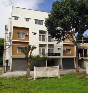 Savi Service Apartments