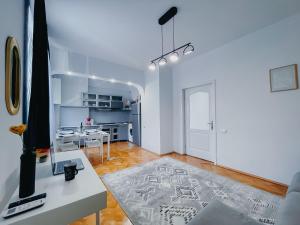 Relax & Work in Cluj Cozy Flat w Netflix & Wi-Fi