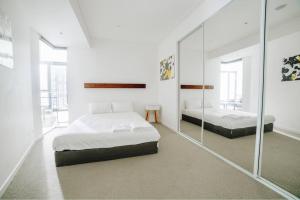AirTrip Apartment on Margaret Street in CBD