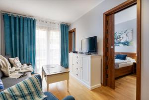 Apartament Ku Słońcu 150 m od plaży, Sauna, Basen w sezonie letnim