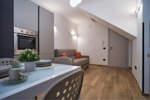 Antifemo - Cairoli Apartments