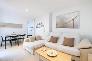 Cosy flat terrace 2 bed 2 bath downtown