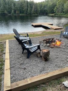 Algonquin Waterfront and Winter Paradise With Sunsets