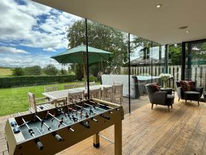Greenmyre Farmhouse with Hot Tub