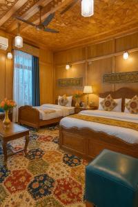 Lake Victoria Houseboats