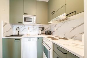 Levin Kiela A6 Ski-in Ski-out by Aavalevi