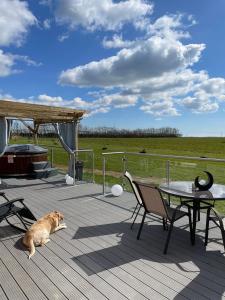 Log Cabin with Hot Tub Large Patio Near Cork city