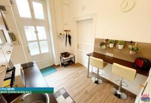 Little Americas Queens Apartment