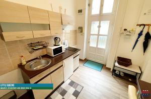 Little Americas Queens Apartment