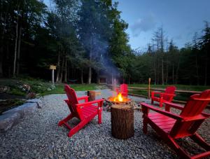 Cabin in Ellicottville, Fire Place & Hot Tub