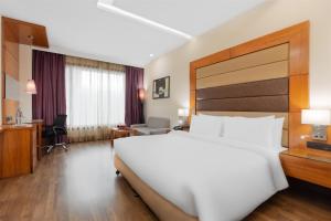 Country Inn & Suites by Radisson, Gurugram Sector 12