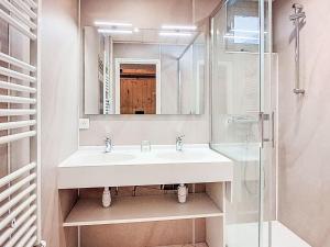 Apartment Le Pramecou - Val Claret-3 by Interhome