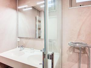 Apartment Le Pramecou - Val Claret-3 by Interhome