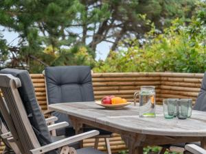 Holiday Home Pascal - 25m from the sea by Interhome