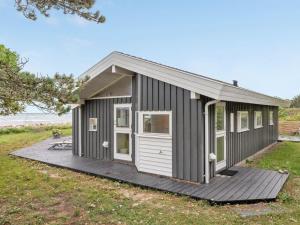 Holiday Home Pascal - 25m from the sea by Interhome
