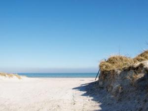 Holiday Home Bergulv - 75m from the sea by Interhome