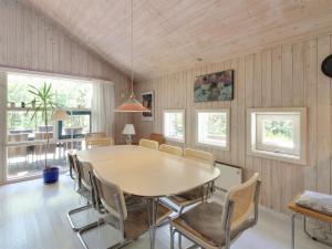 Holiday Home Almira - 1-2km from the sea by Interhome