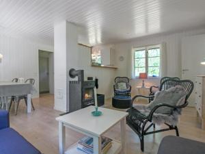 Holiday Home Gustav - 250m from the sea by Interhome