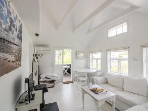 Holiday Home Kerstin - 100m from the sea by Interhome