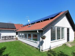 Holiday Home Elisabeth - 400m from the sea by Interhome