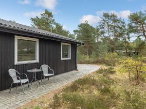 Holiday Home Ømunde - 150m from the sea by Interhome
