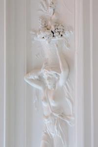 Le Jeanne dArc magnifique F3 de style haussmannien !