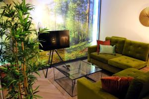 "The Church Fields Studio - Dream Stay" Peaceful with Free Parking & Workspace!