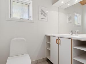 Holiday Home Hallgerd - 800m from the sea by Interhome