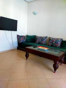 Appartement vue sur piscine lilia aljabal