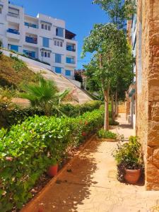 Appartement vue sur piscine lilia aljabal