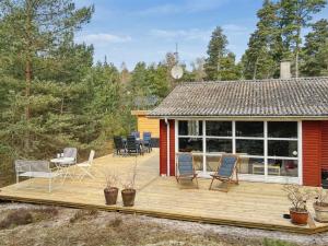 Holiday Home Kjeld - 900m from the sea by Interhome