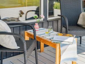 Holiday Home Sjard - 700m from the sea by Interhome