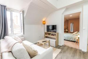 Le central, lumineux et spacieux - entrée autonome