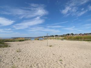 Holiday Home Eija - 5m from the sea by Interhome