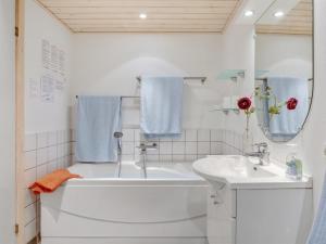 Holiday Home Allette - 10m from the sea by Interhome