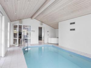 Holiday Home Toa - 600m from the sea by Interhome