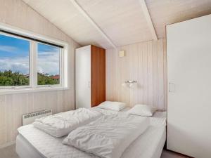 Holiday Home Birtir - 1-2km from the sea by Interhome