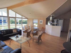 Holiday Home Birthe - 800m from the sea by Interhome