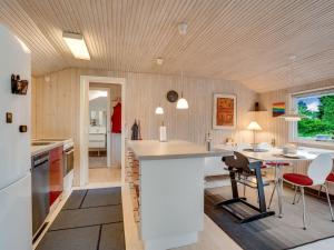 Holiday Home Delma - 750m from the sea by Interhome