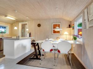 Holiday Home Delma - 750m from the sea by Interhome