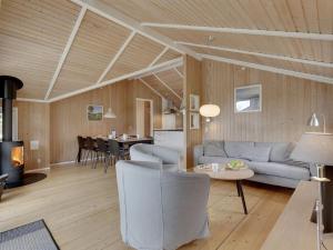 Holiday Home Uolevi - 200m from the sea by Interhome