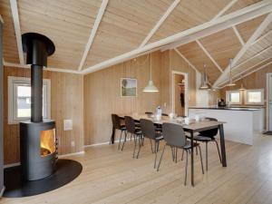 Holiday Home Uolevi - 200m from the sea by Interhome