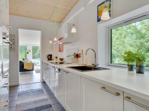 Holiday Home Edin - 400m from the sea by Interhome