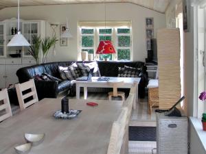 Holiday Home Nitis - 200m from the sea by Interhome